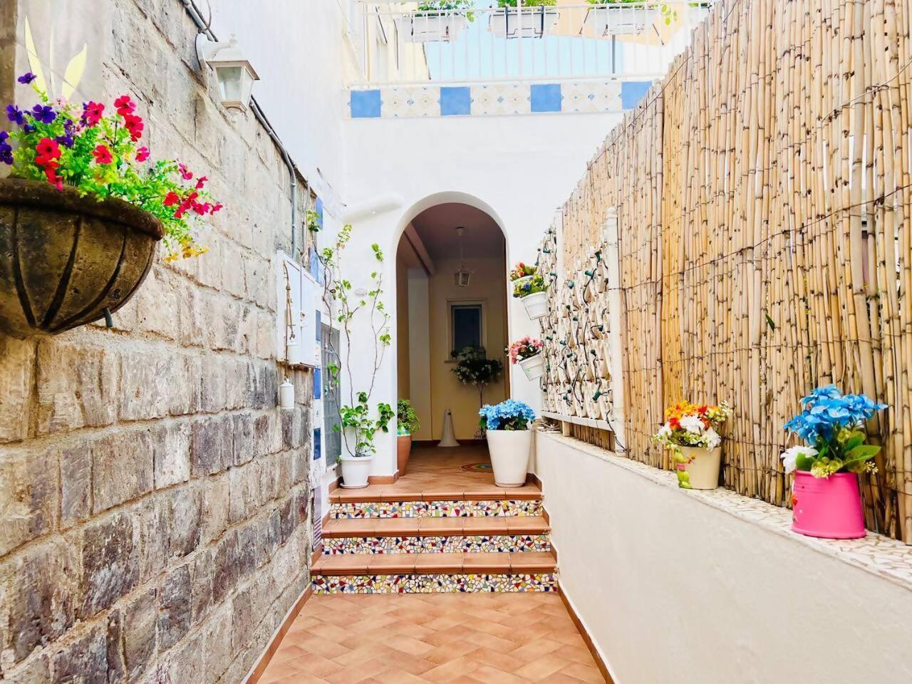 Marisabella Luxury Home Вико Екуензе Екстериор снимка